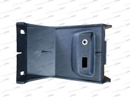 TKE műszerfal alsó burkolat